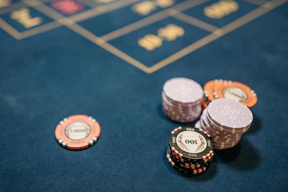 Plinko Live Casino: The Thrilling Game of Chance in Real-Time